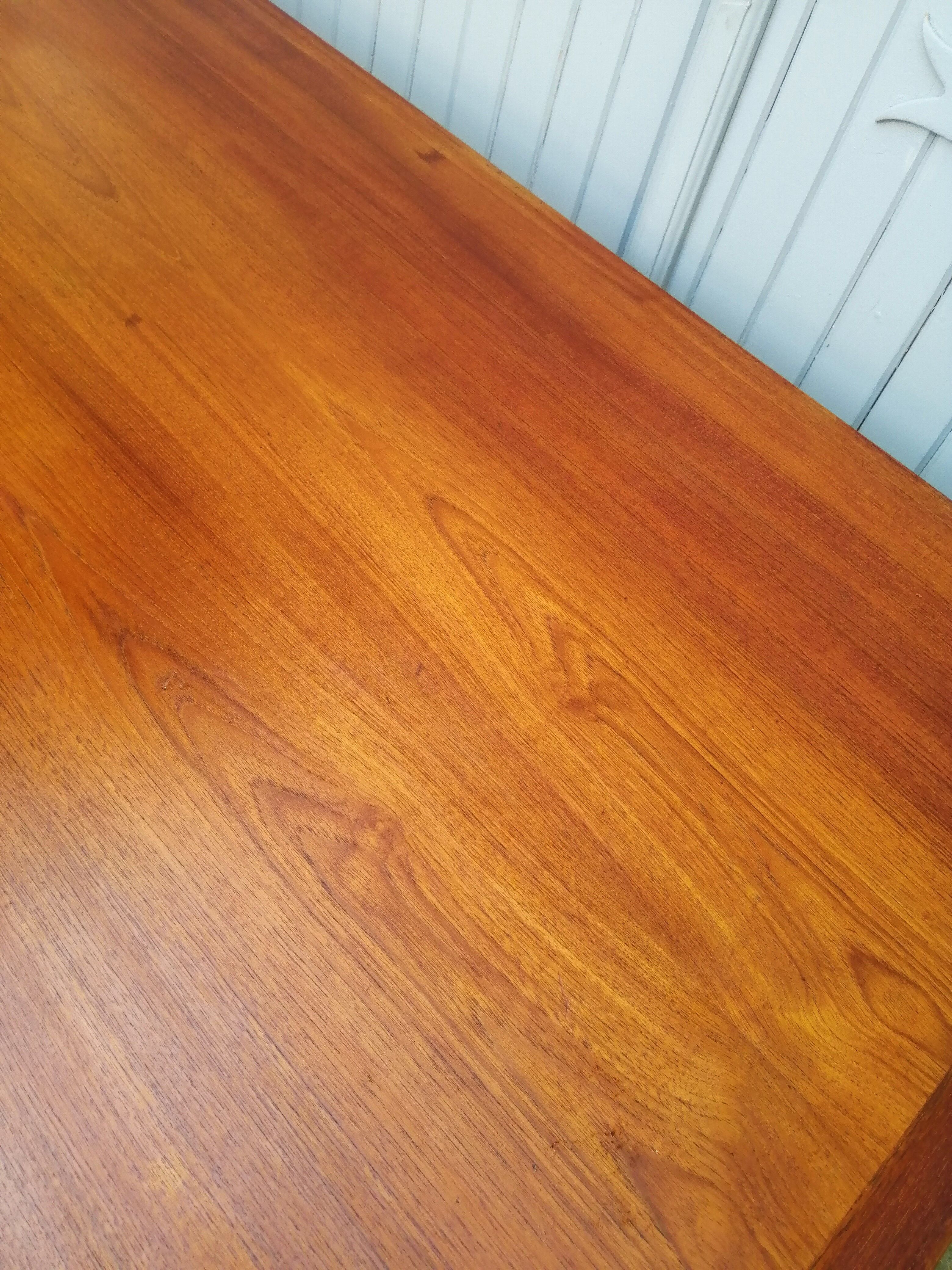 Dining table Johannes Andersen from the 60s Denmark Uldum Mobelfabrik