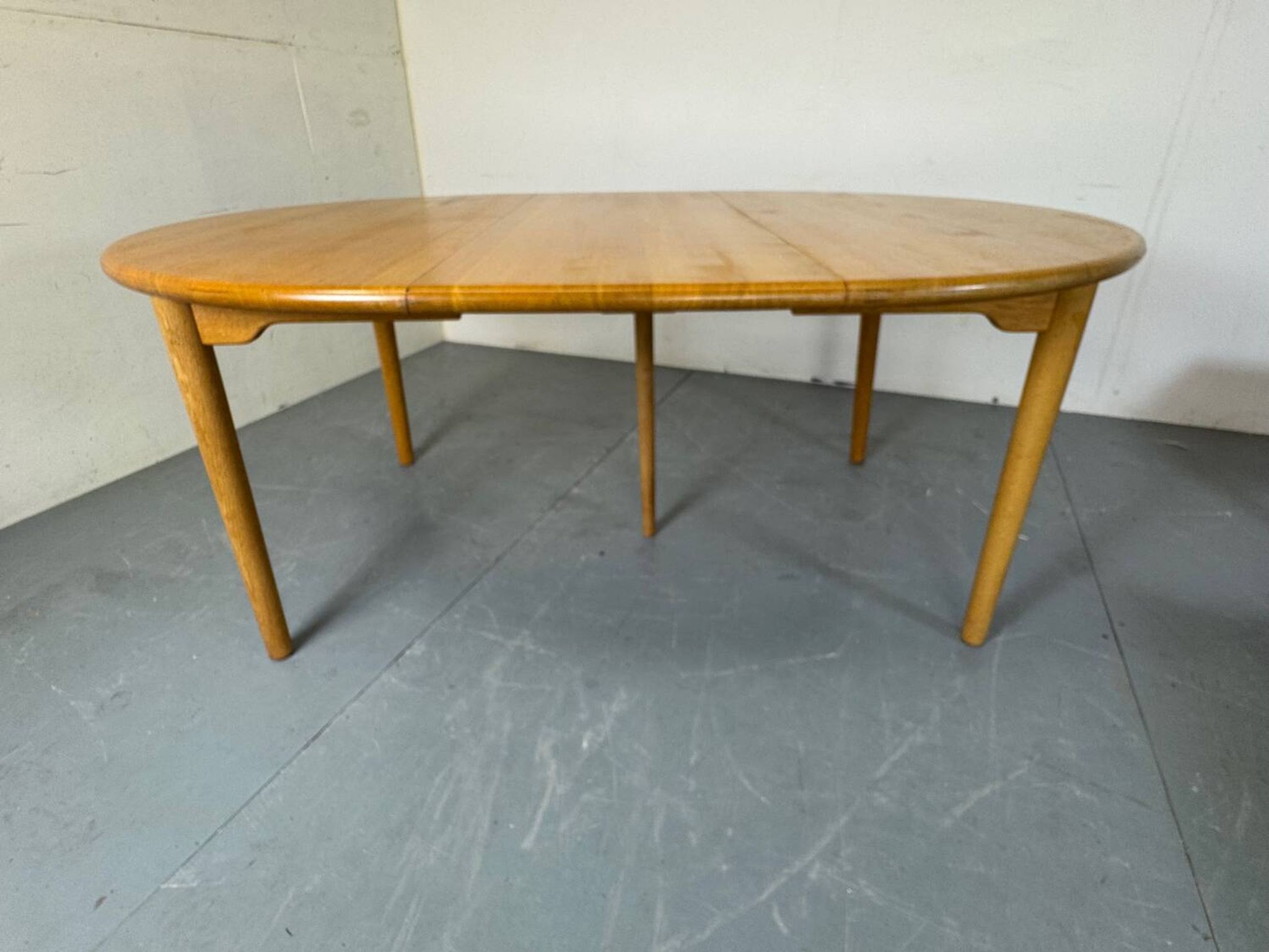 Table à manger ronde extensible en chêne, design danois du milieu du siècle, années 1960