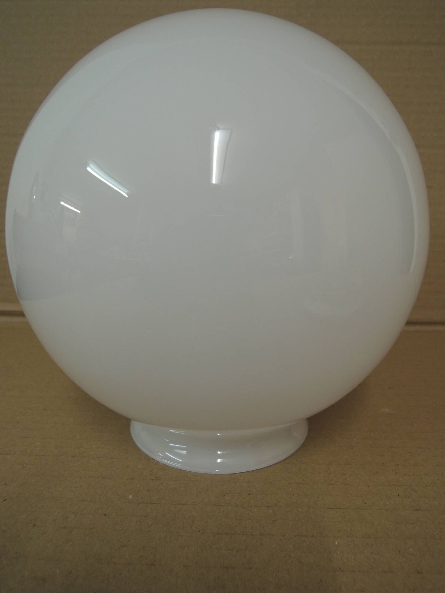 Plafonnier globe