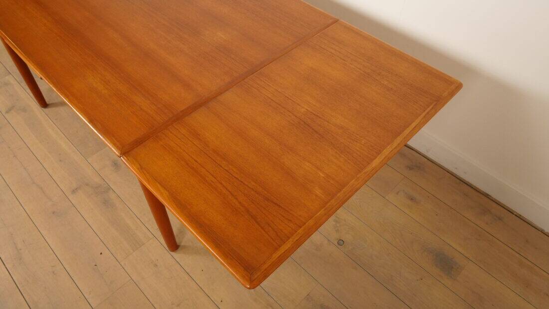 Vintage dining table | teak | extendable | 140 cm