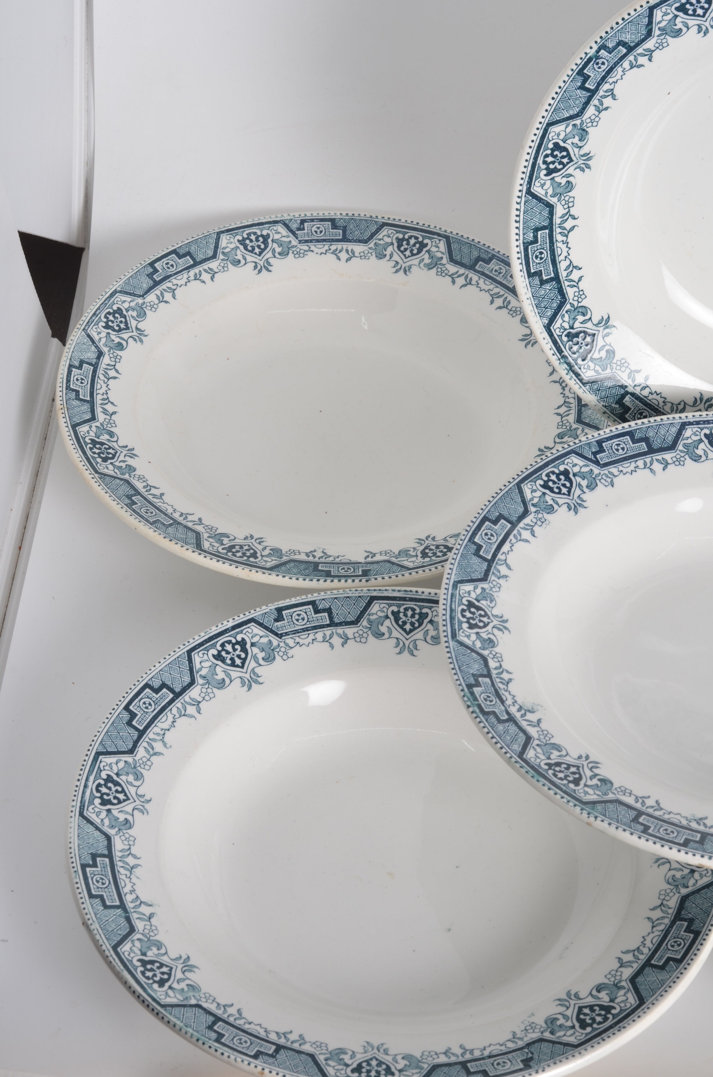 Hollow plates earth of iron.