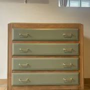 Vintage chest of drawers