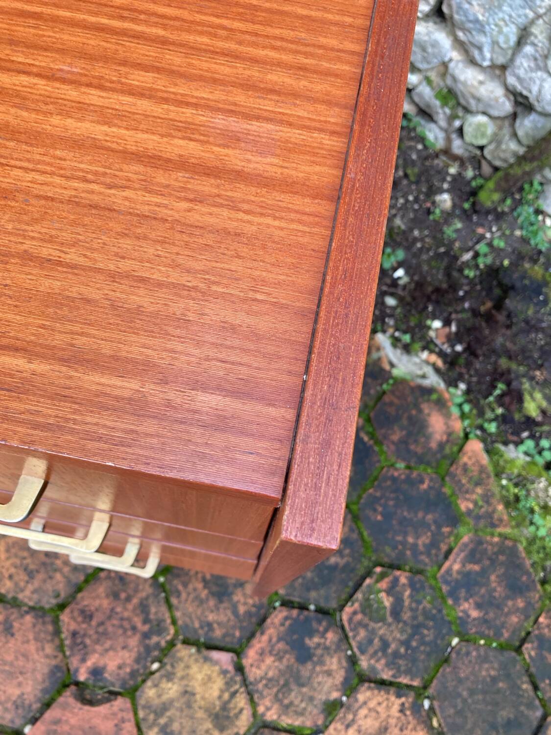 Vintage 1960s chest of drawers