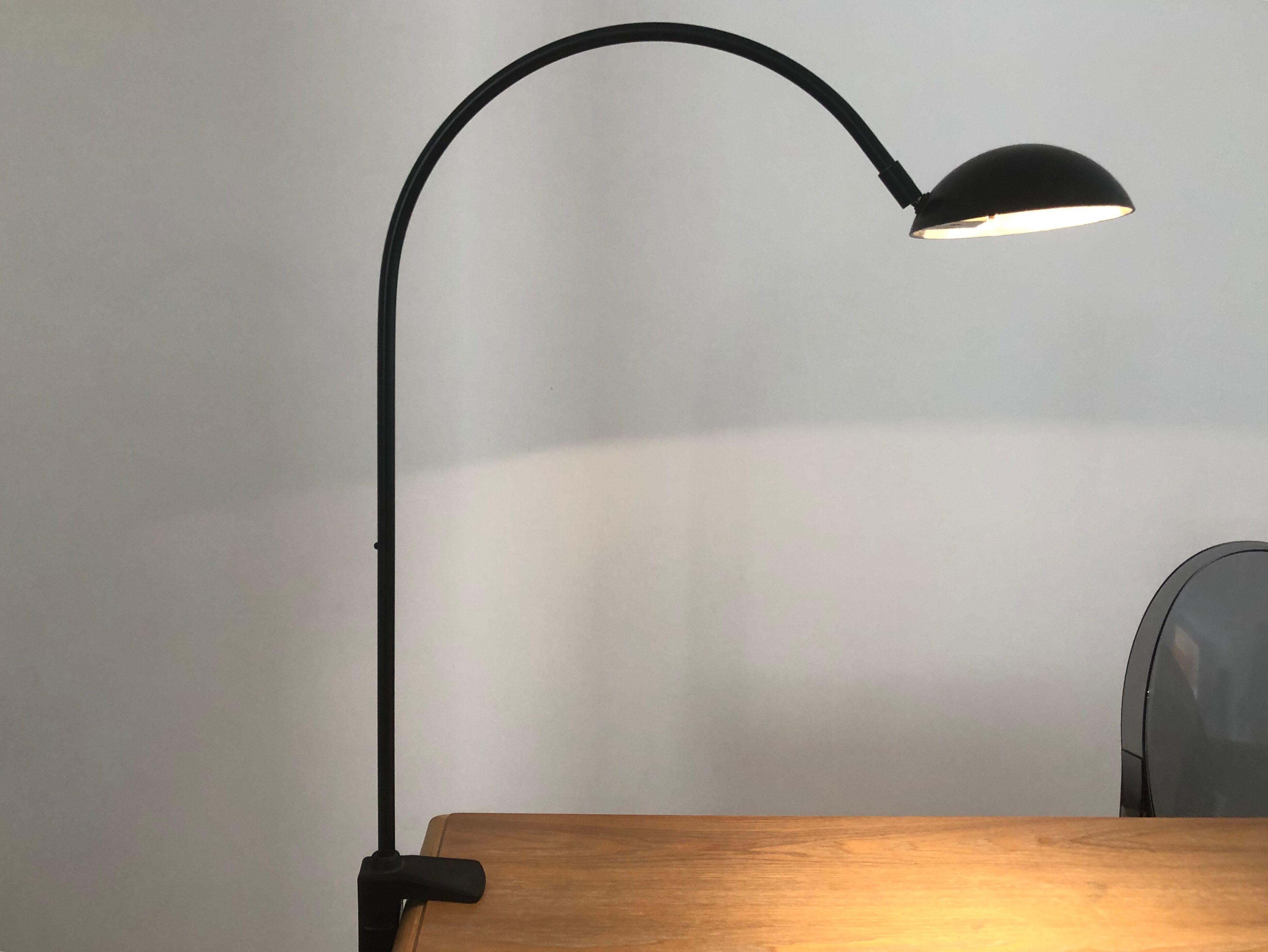 Vintage 80 modernist desk lamp