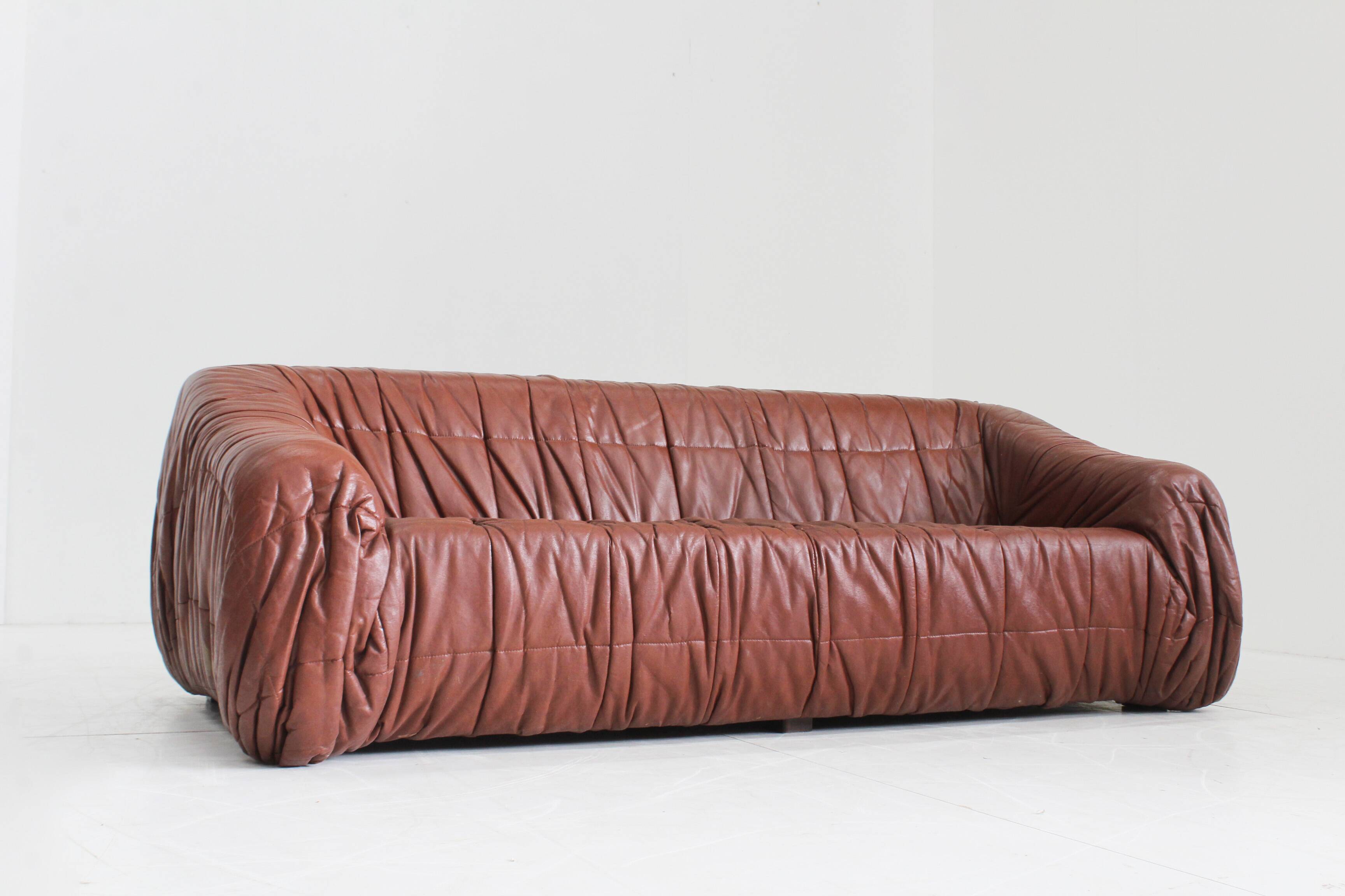 Piumino sofa by Jonathan De Pas for Dell’Oca 1970s Italy