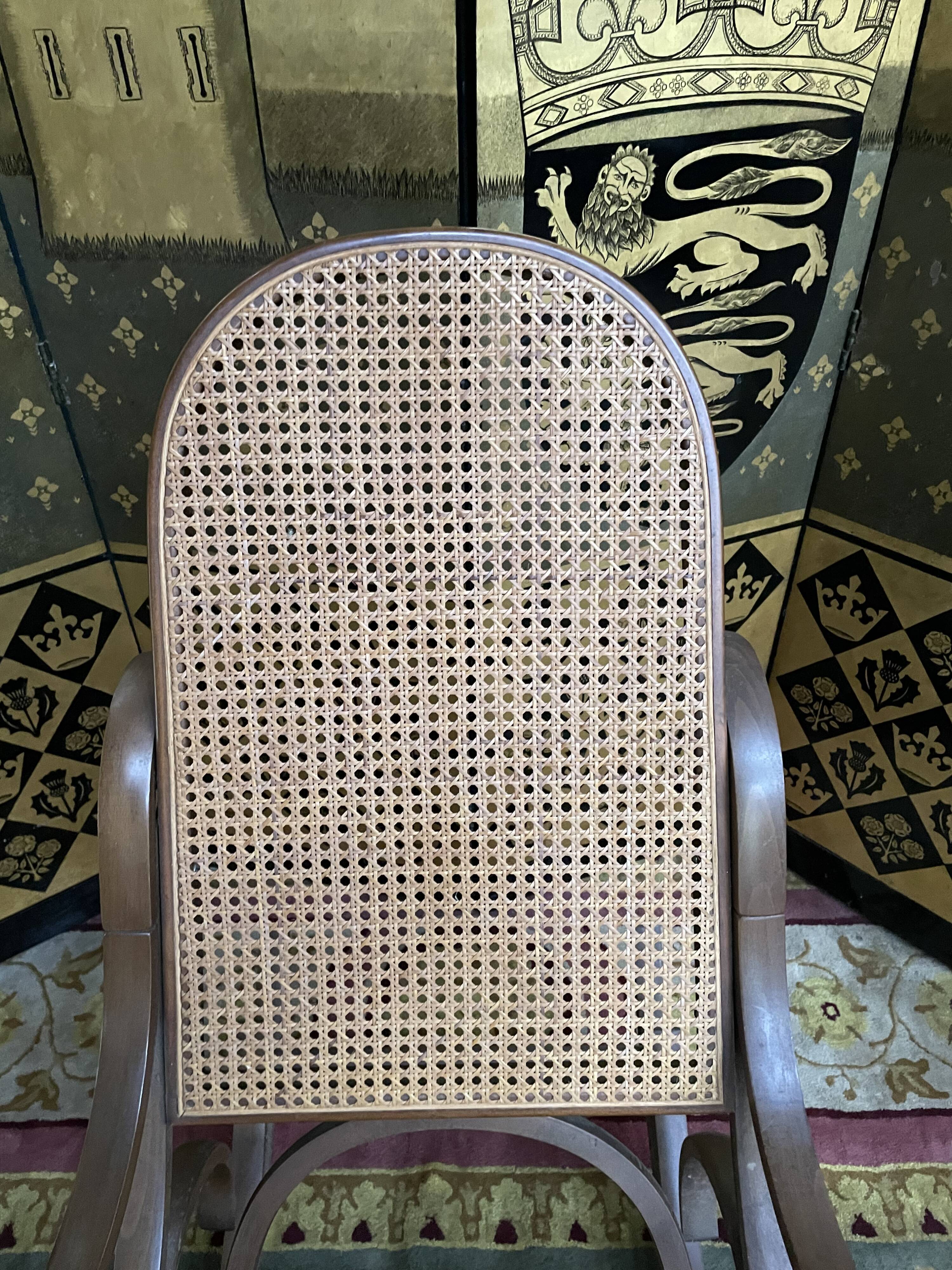 Rocking-chair in canning