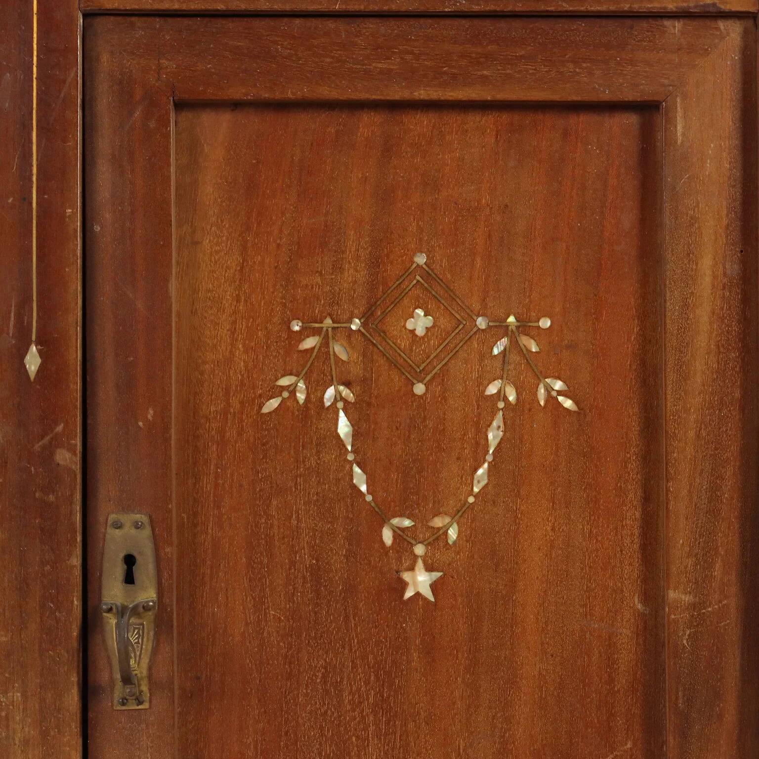 Bureau Liberty en acajou avec cuir et incrustations