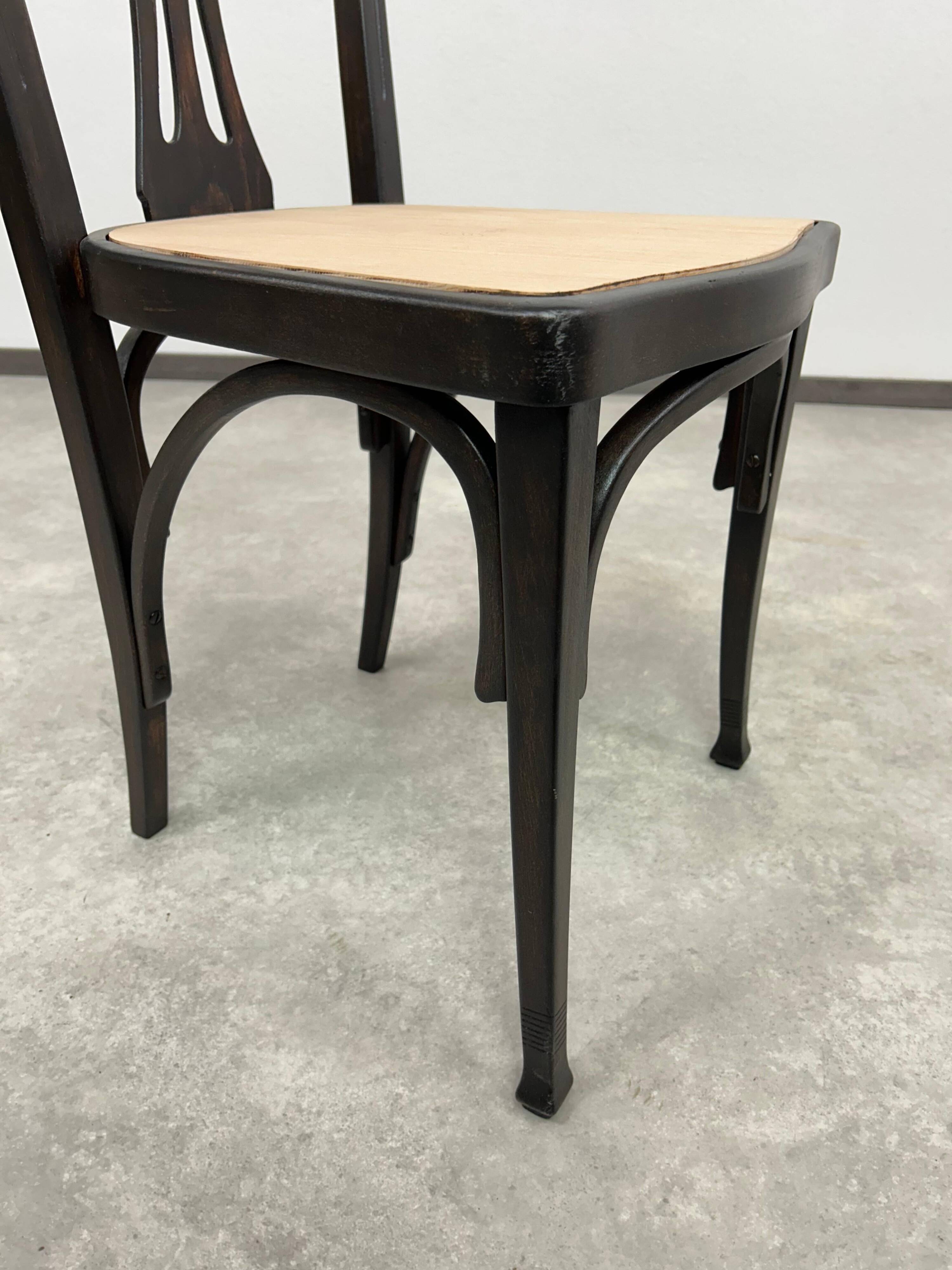 Set of 6 dining chairs no.319 by J&J Kohn