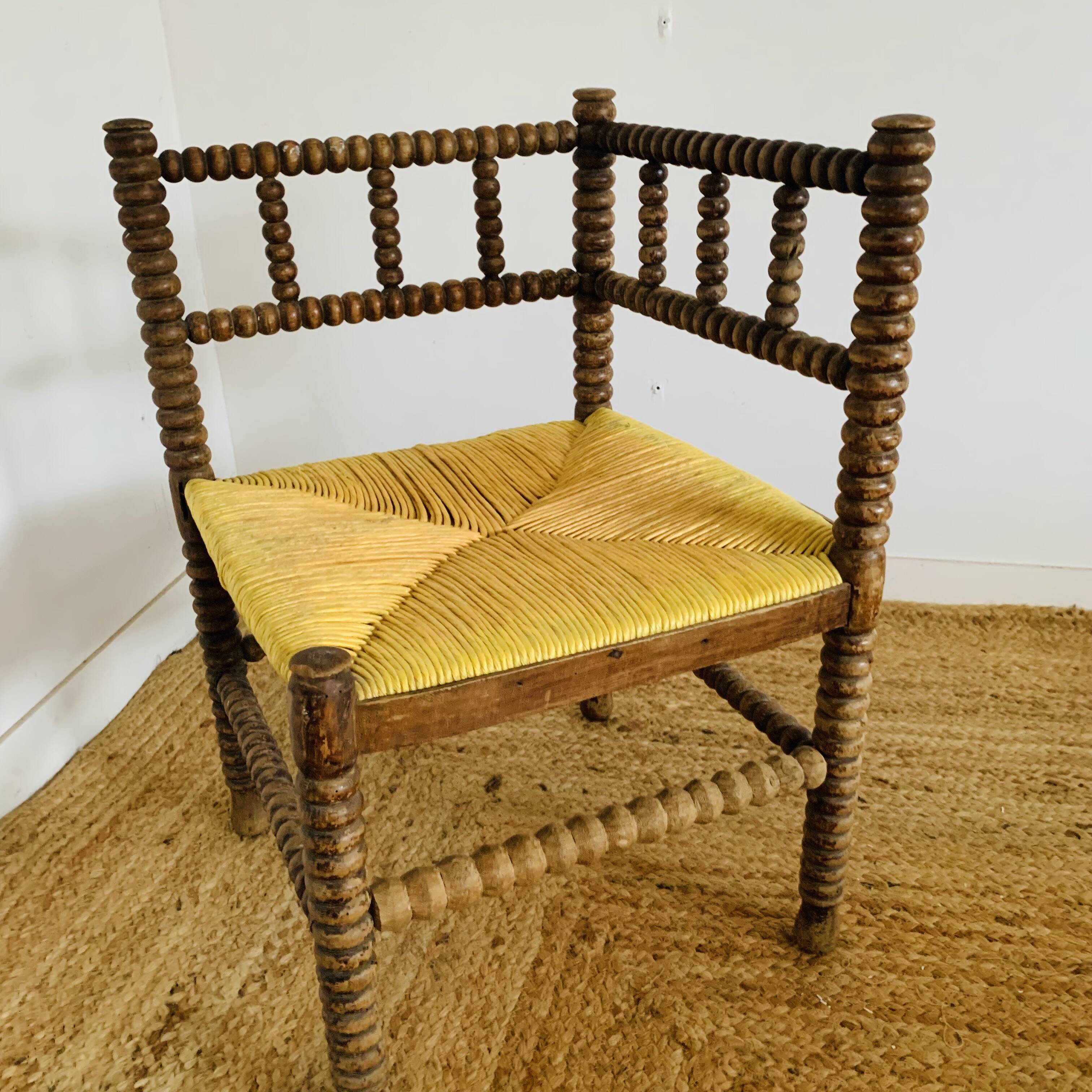 Corner chair