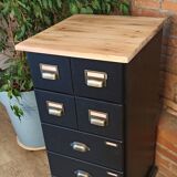 Black and wood ragpicker