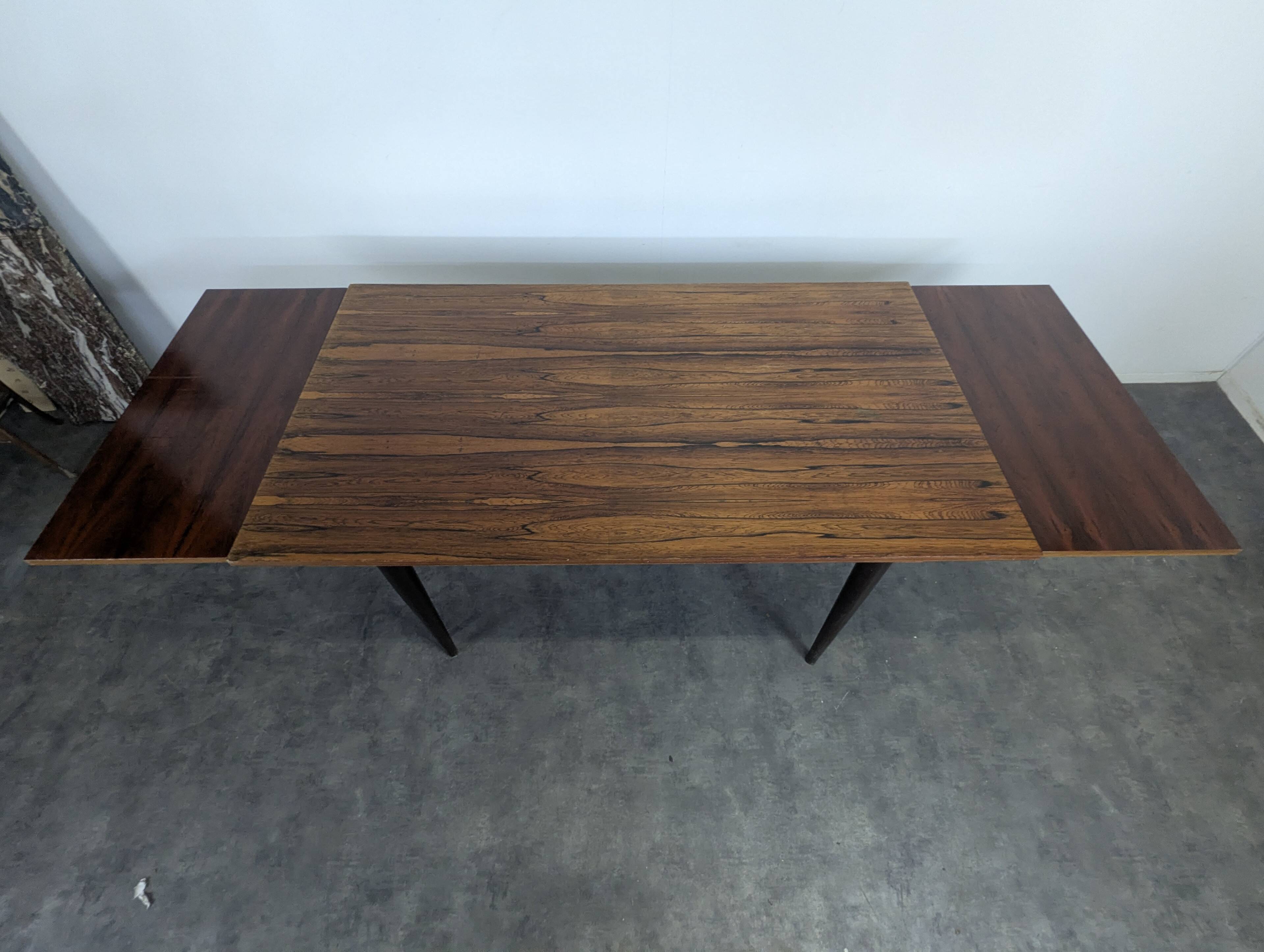 Scandinavian table in rosewood