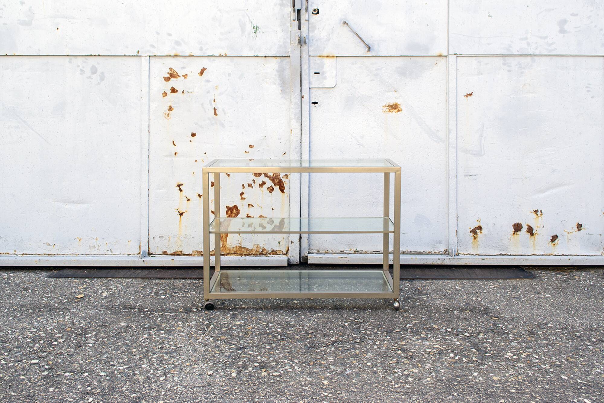 Console Ottone e vetro con ruote Italia Anni '70