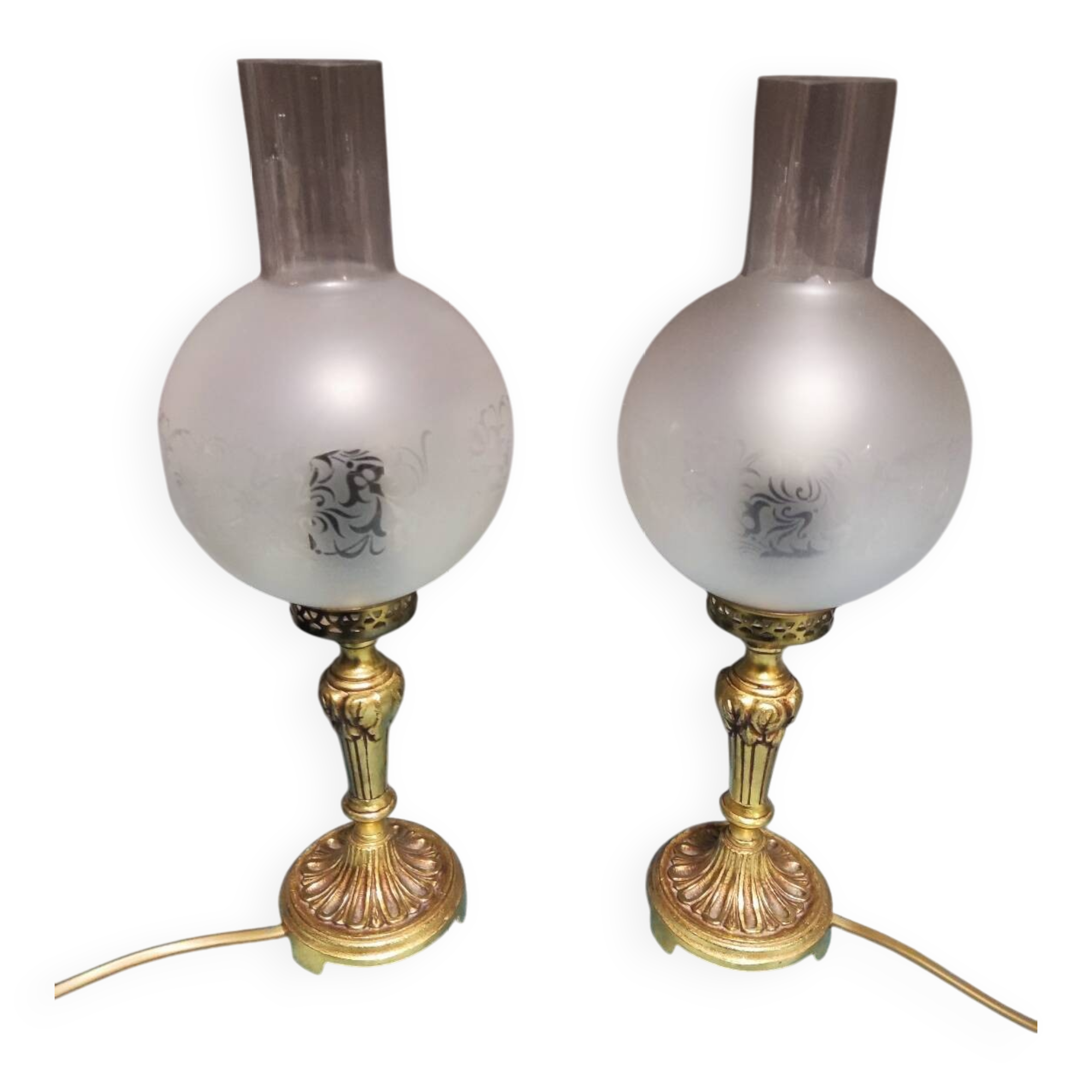 Paire de lampes en laiton et en bronze