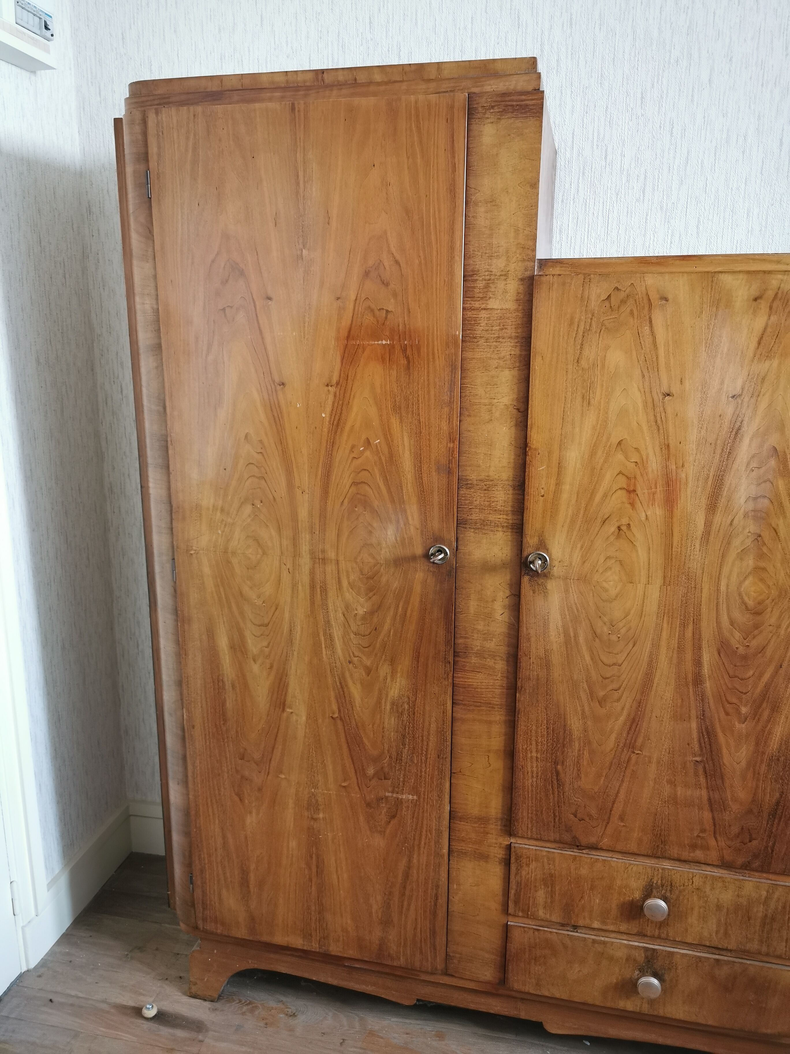 Vintage asymmetric cabinet