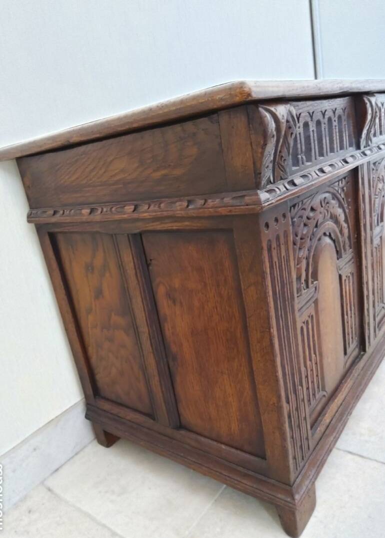 Very large antique medieval style chest * Solid wood