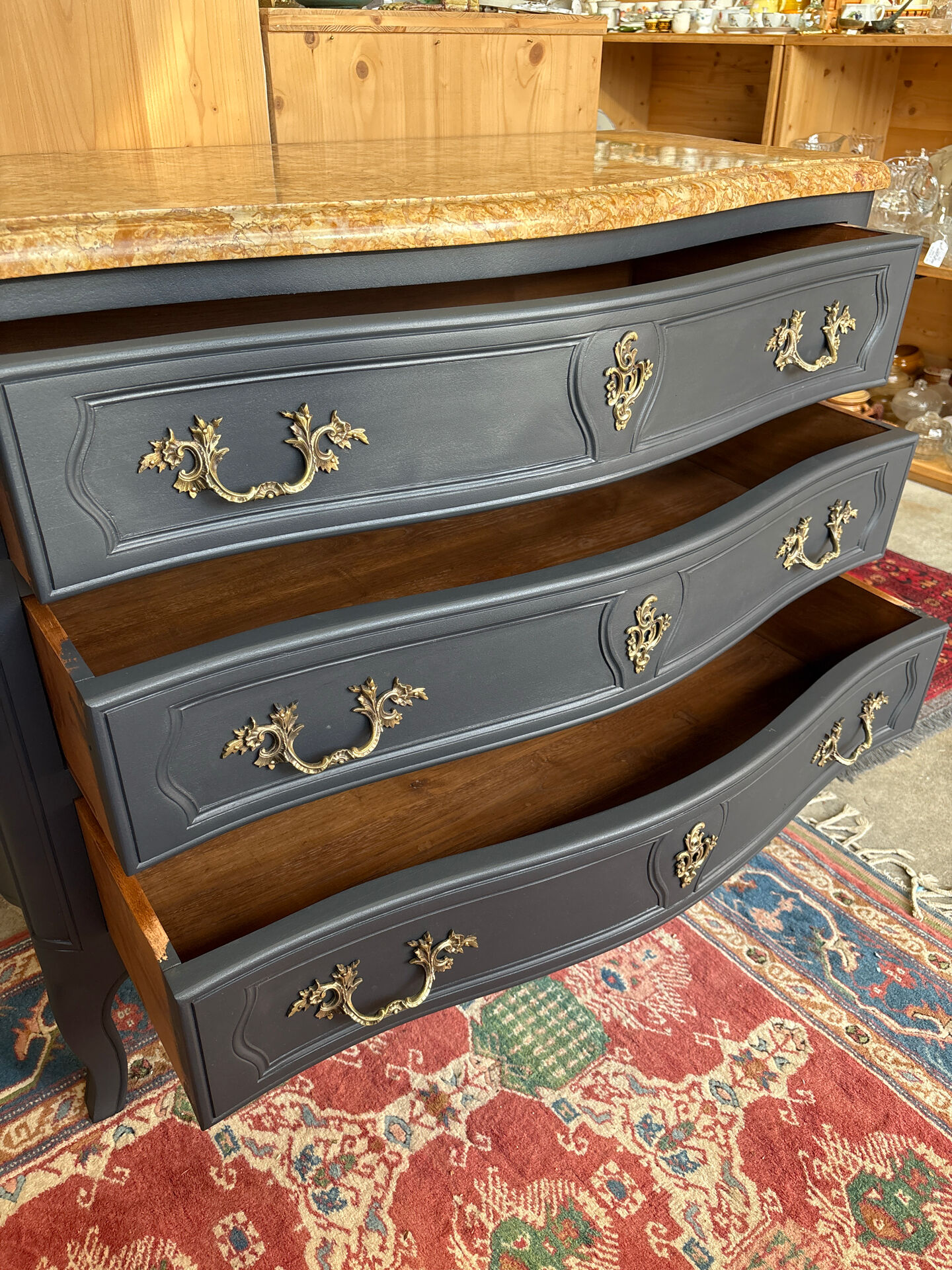 Renovated antique oak chest of drawers – 3 drawers – Marble top