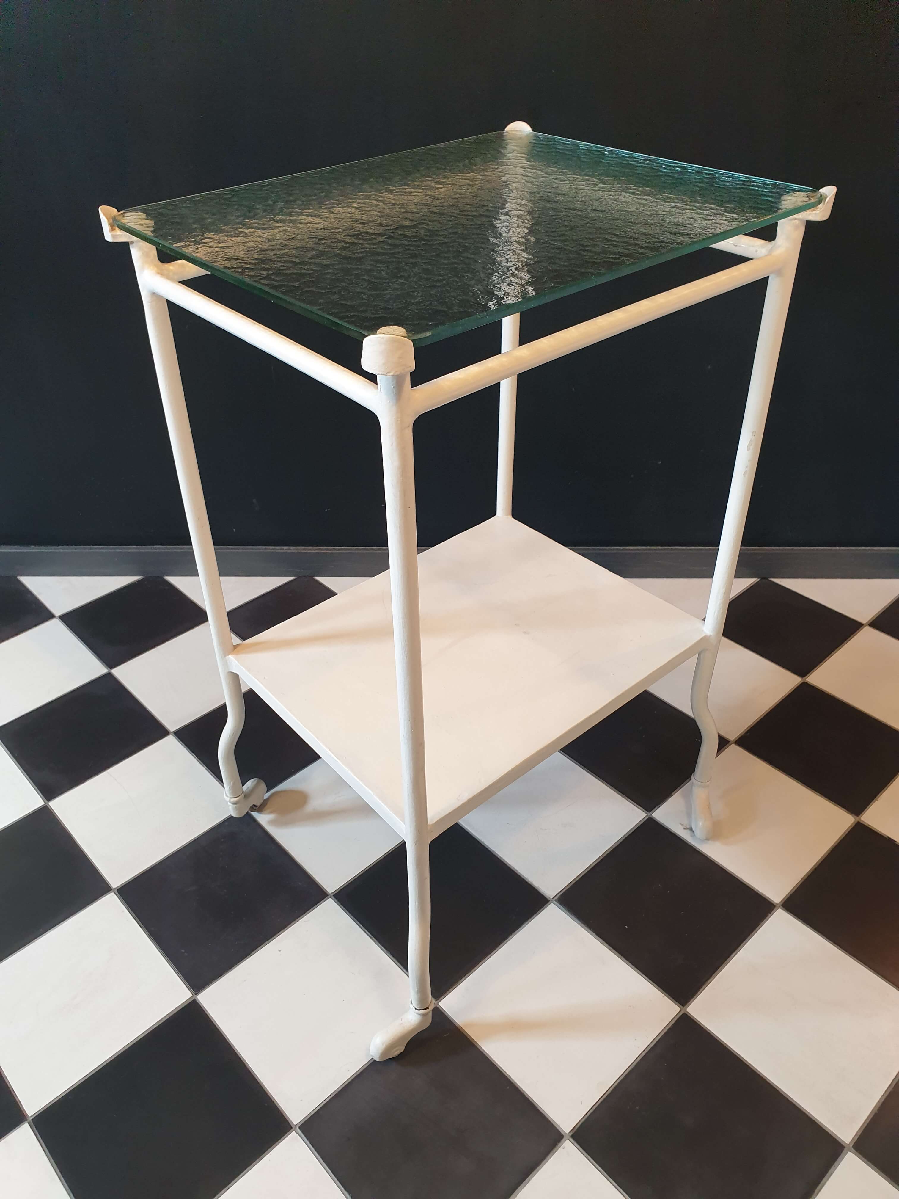 Service/ pedestal table
