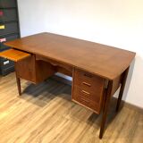 Scandinavian desk