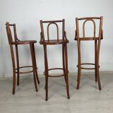 Bar stool