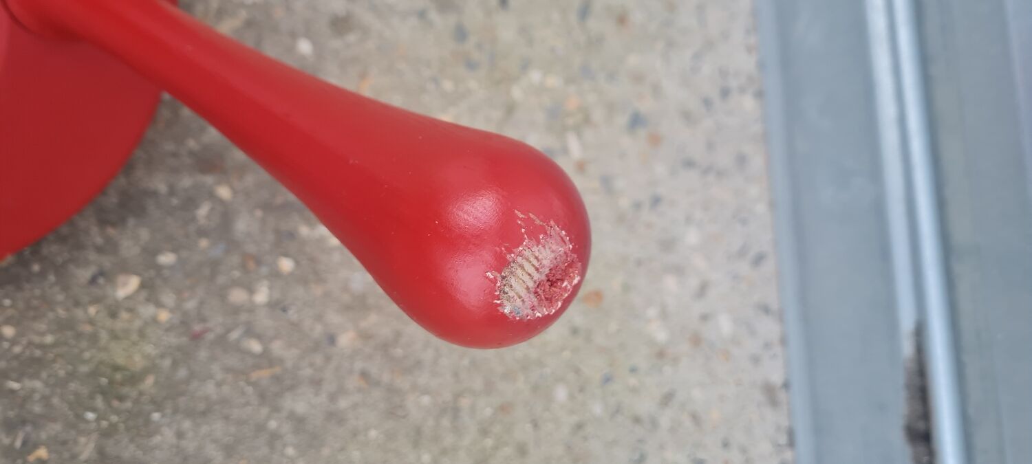 Stool Ingvar Kamprad limited edition red