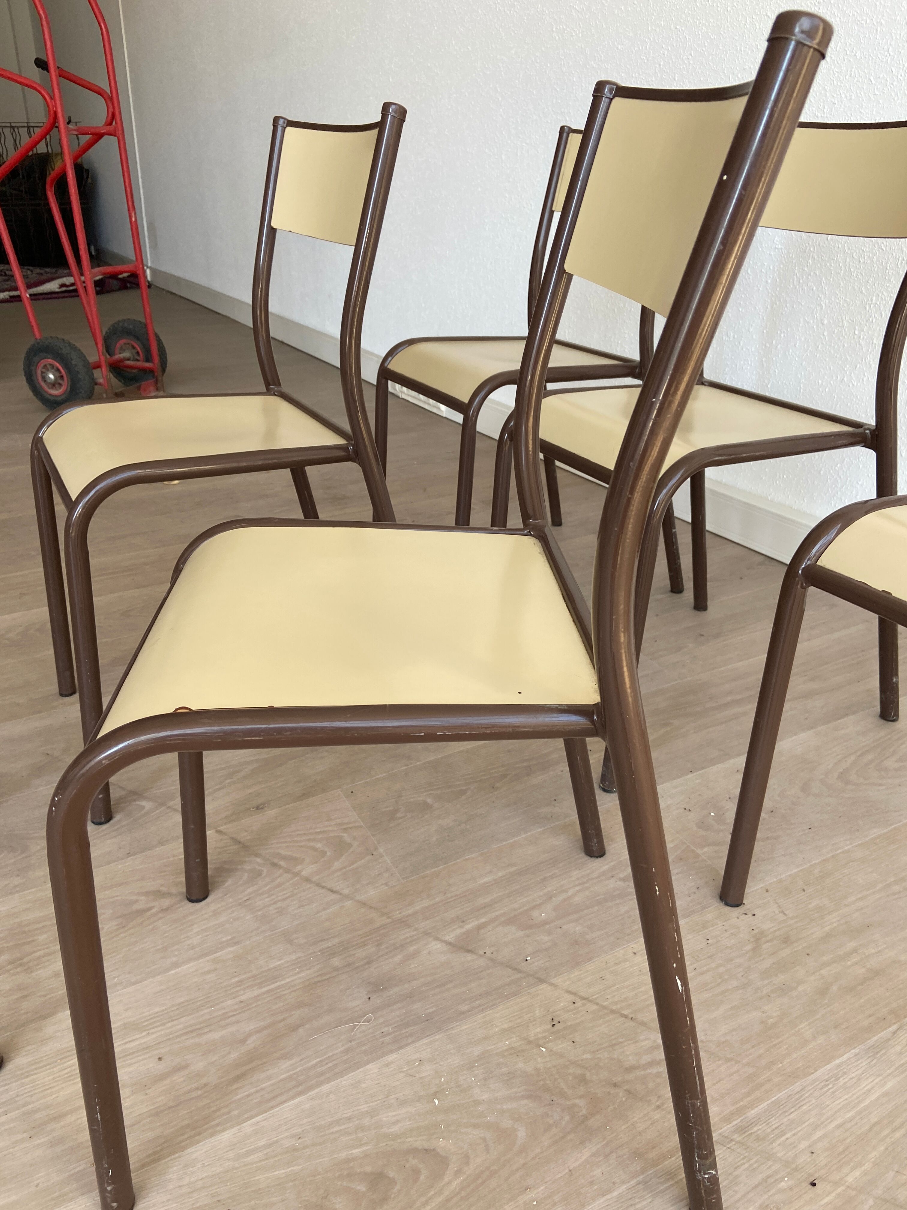 Set of 6 industrial chairs 1980