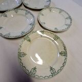 5 assiettes à dessert ancienne de chez Moulins des loups en bon état