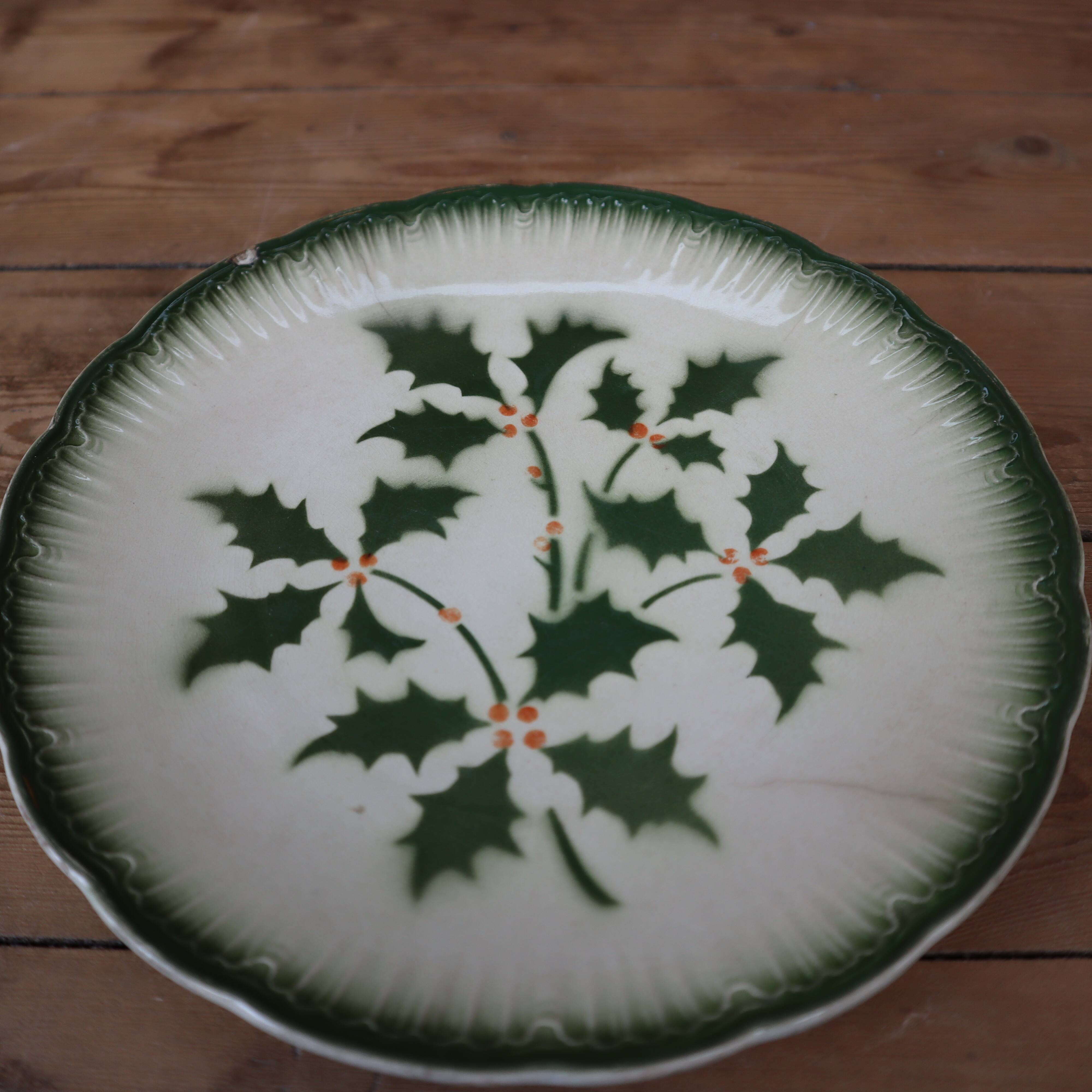 Antique Terre de Fer Badonviller dessert plate with "holly" decoration