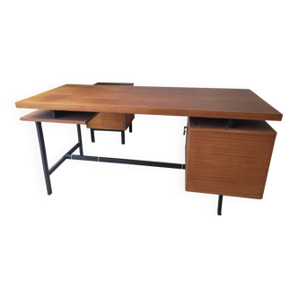 Office direction by Pierre Guariche