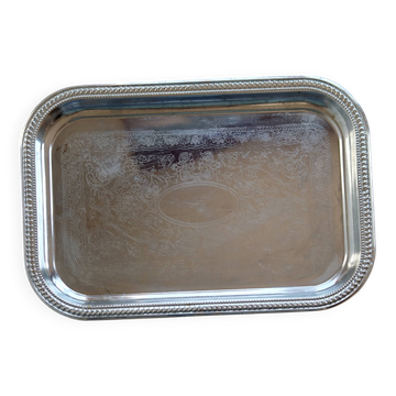 Plateau de service vintage en métal argenté – Décor gravé