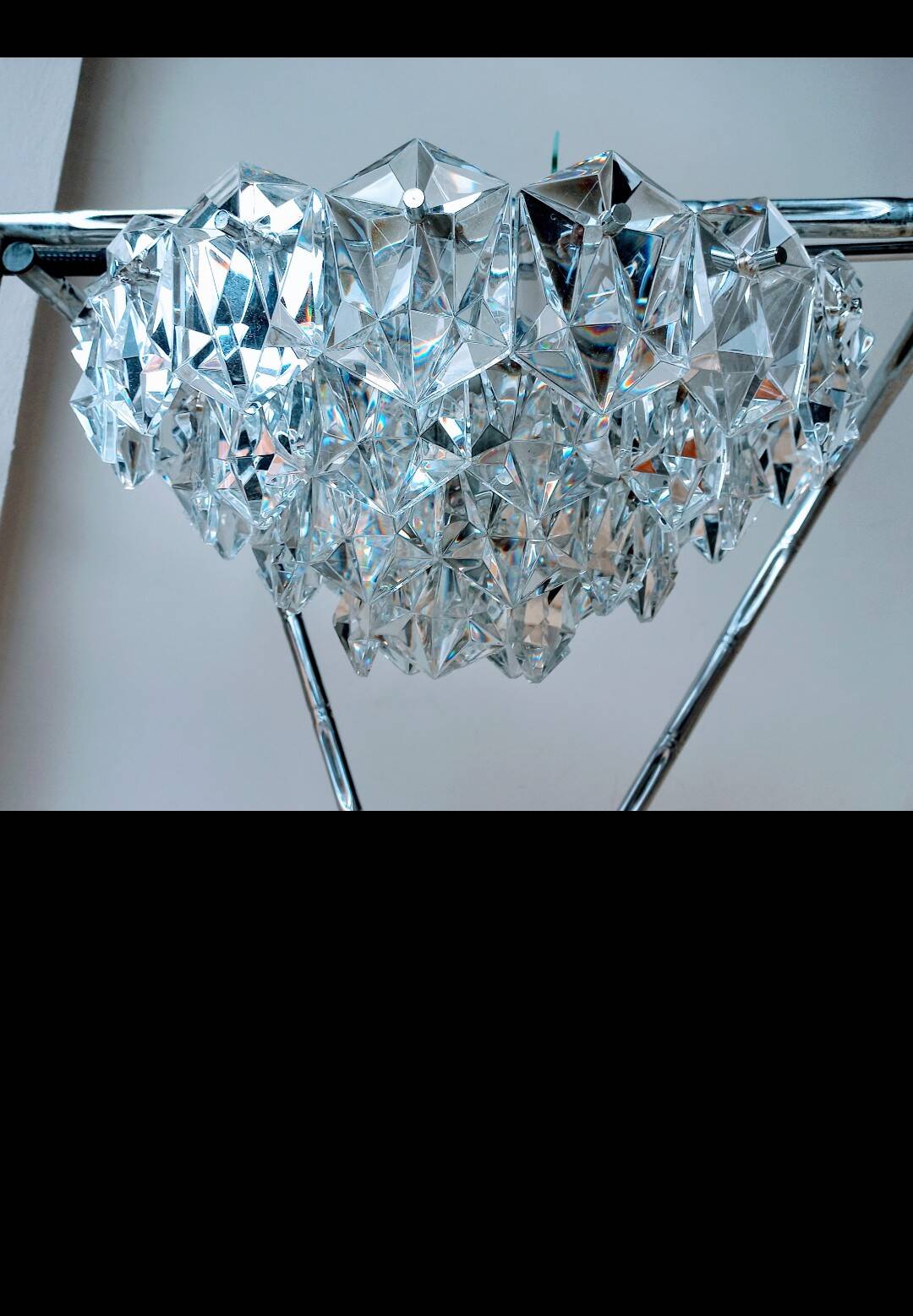 OTT International chandelier