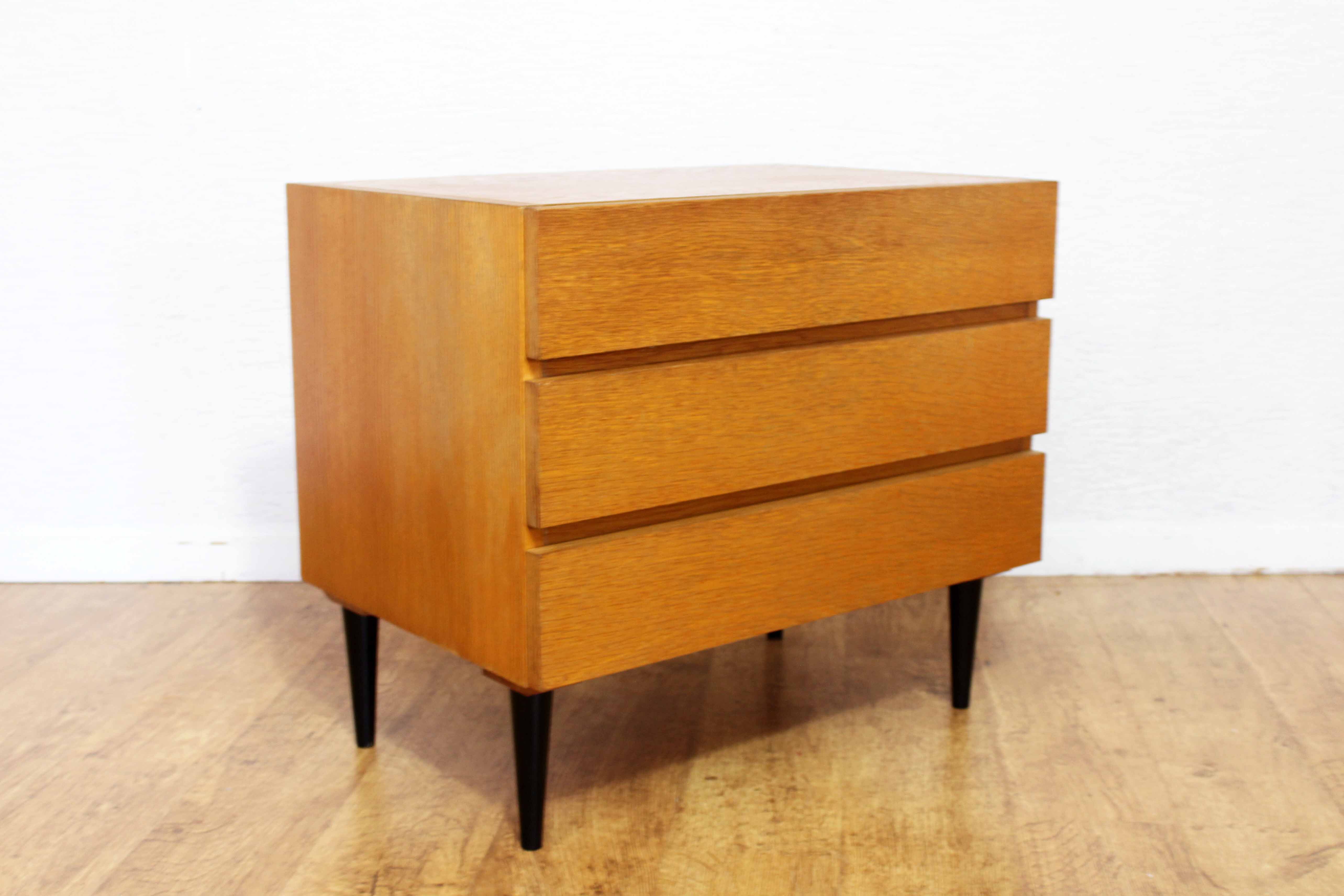 Vintage storage unit