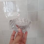 Shell-shaped glass pocket tray