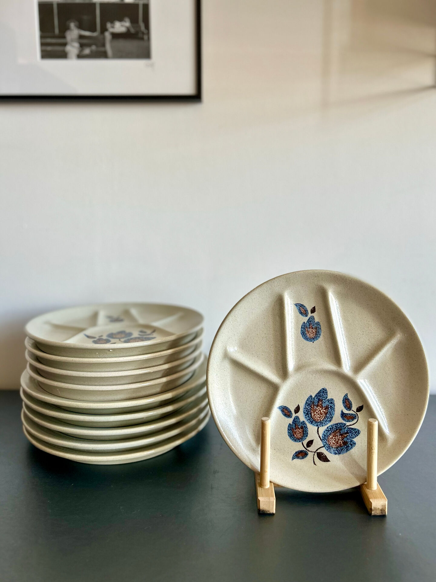Service de 10 assiettes en céramique de Saint-Amand