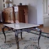 Table basse en bronze et plateau de marbre