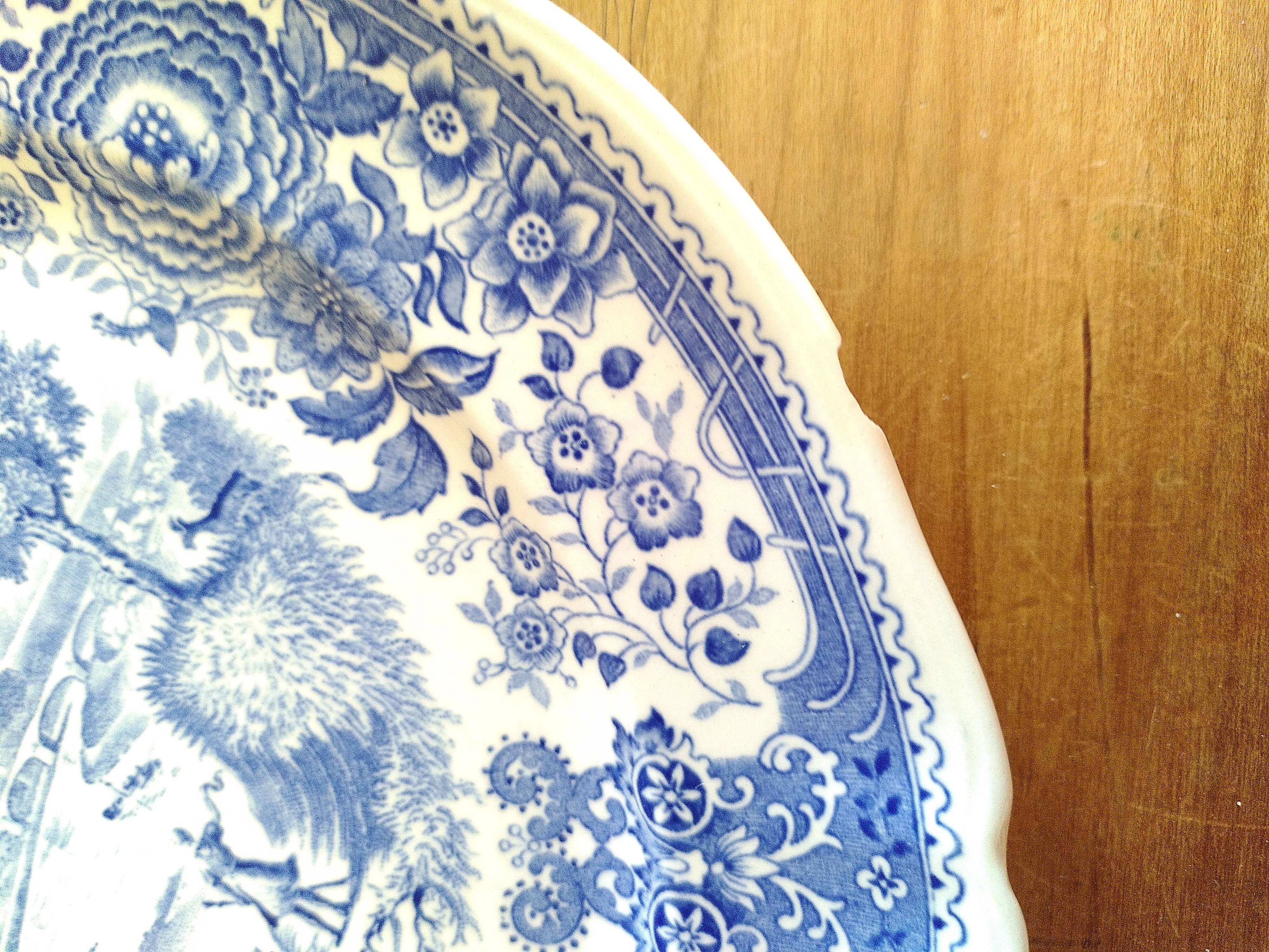 set of 7 Villeroy and Boch Burgenland Collection dinner plates