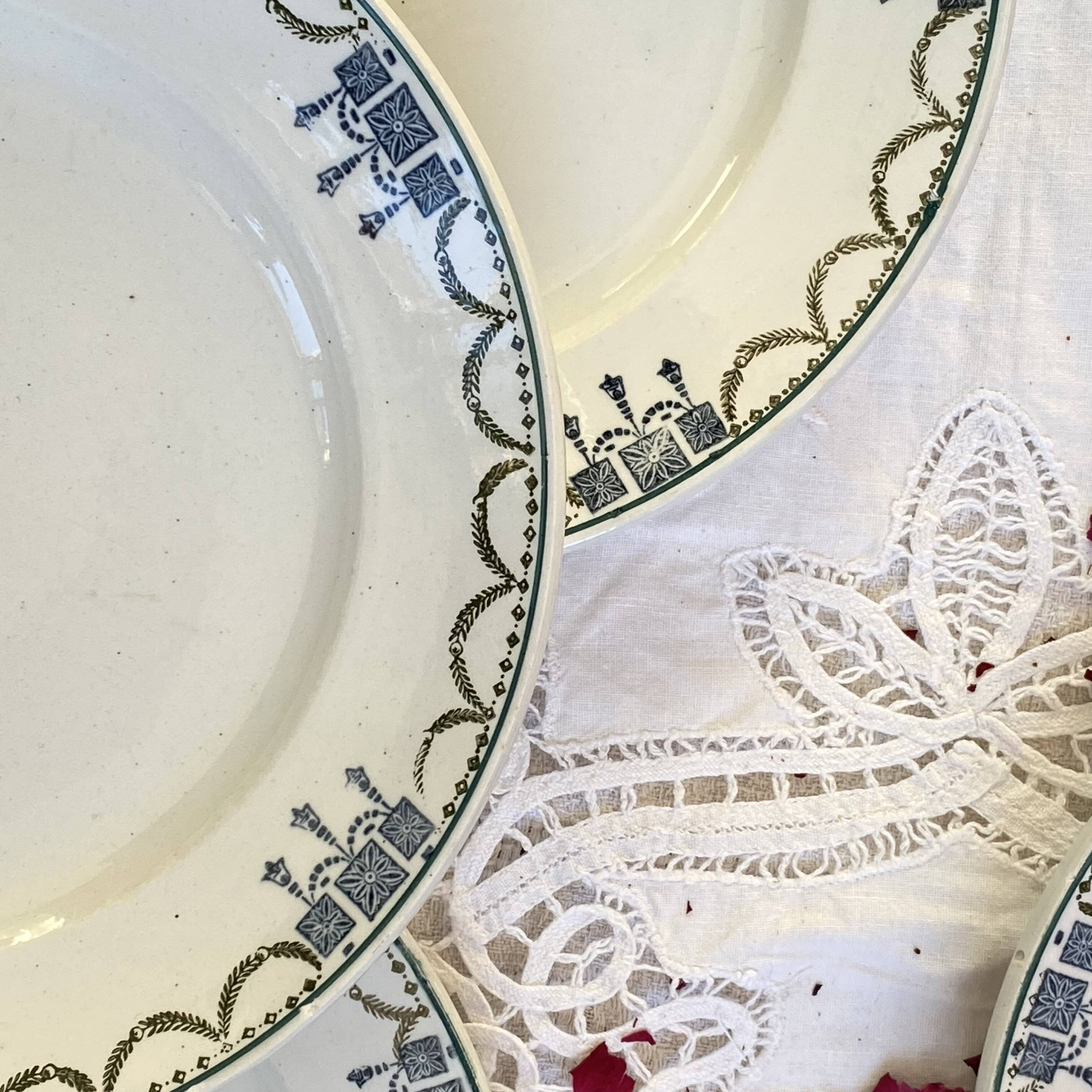 Set of 6 vintage Saint Amandinoise earthenware dessert plates
