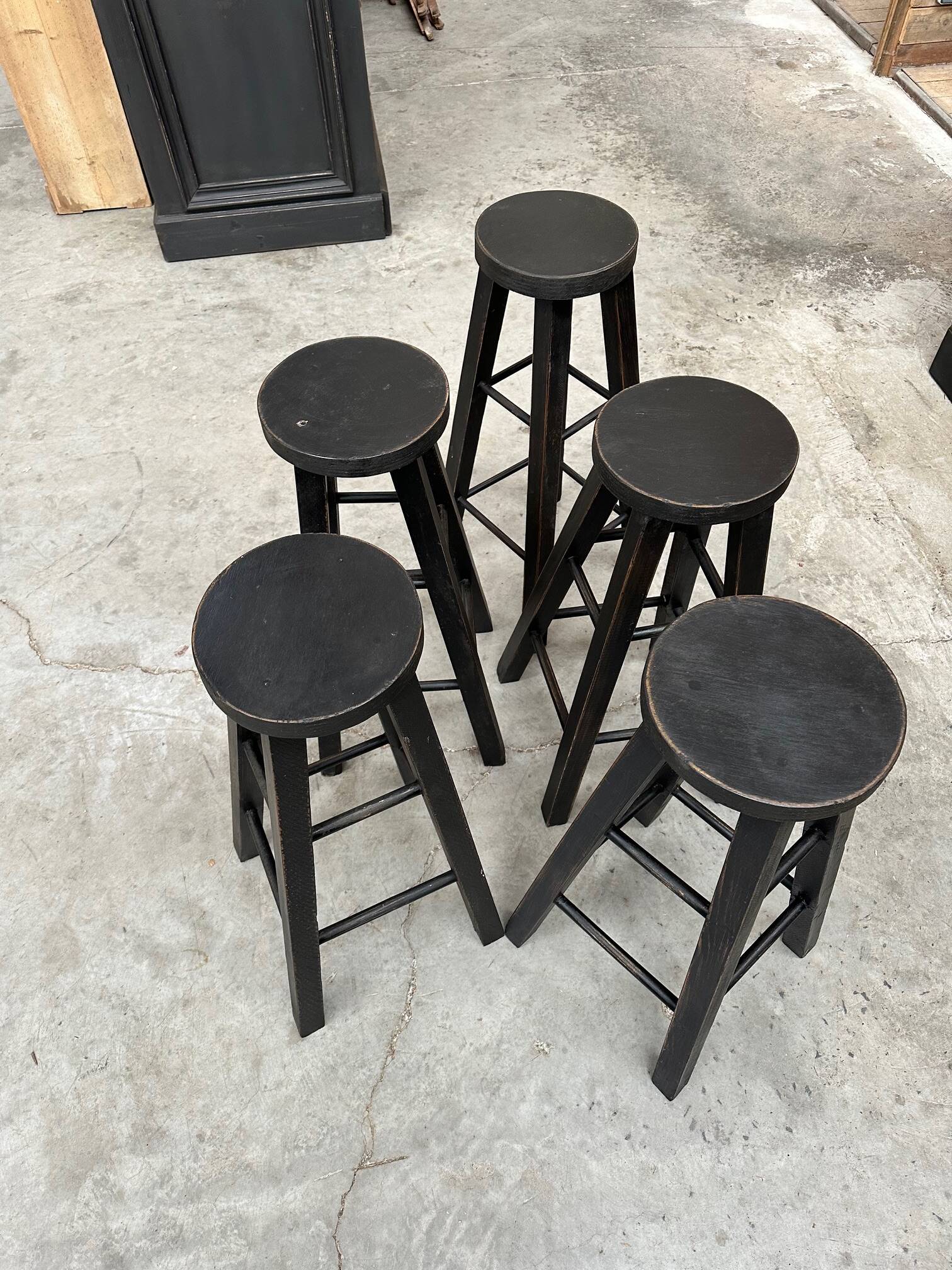Set of 5 bar stools