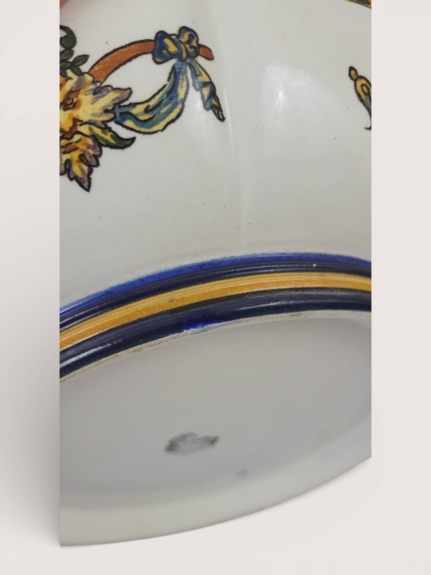 Melon dish in Gien earthenware, 19th century