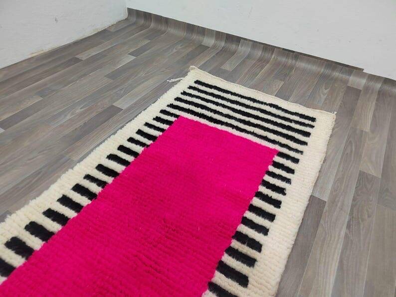 Handmade wool rug from Oued Zem