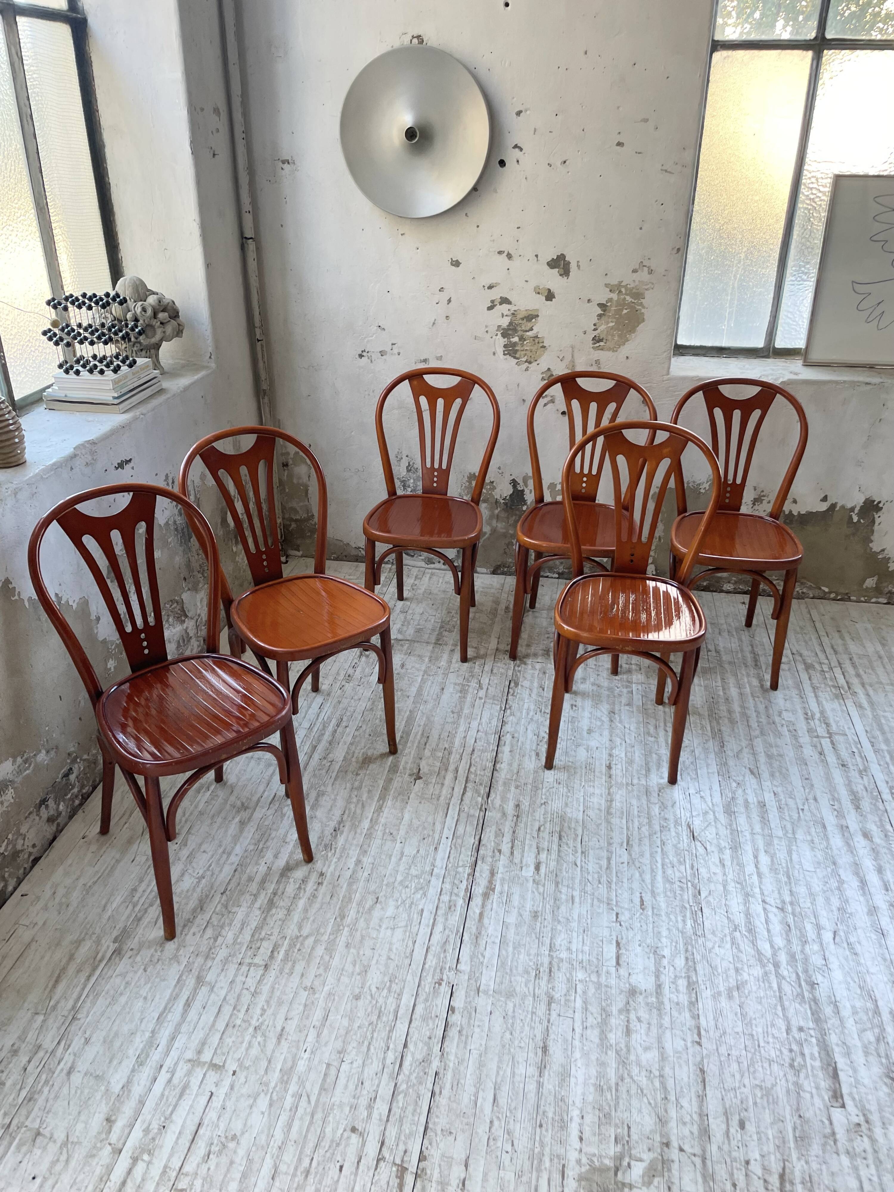 6 bistro chairs