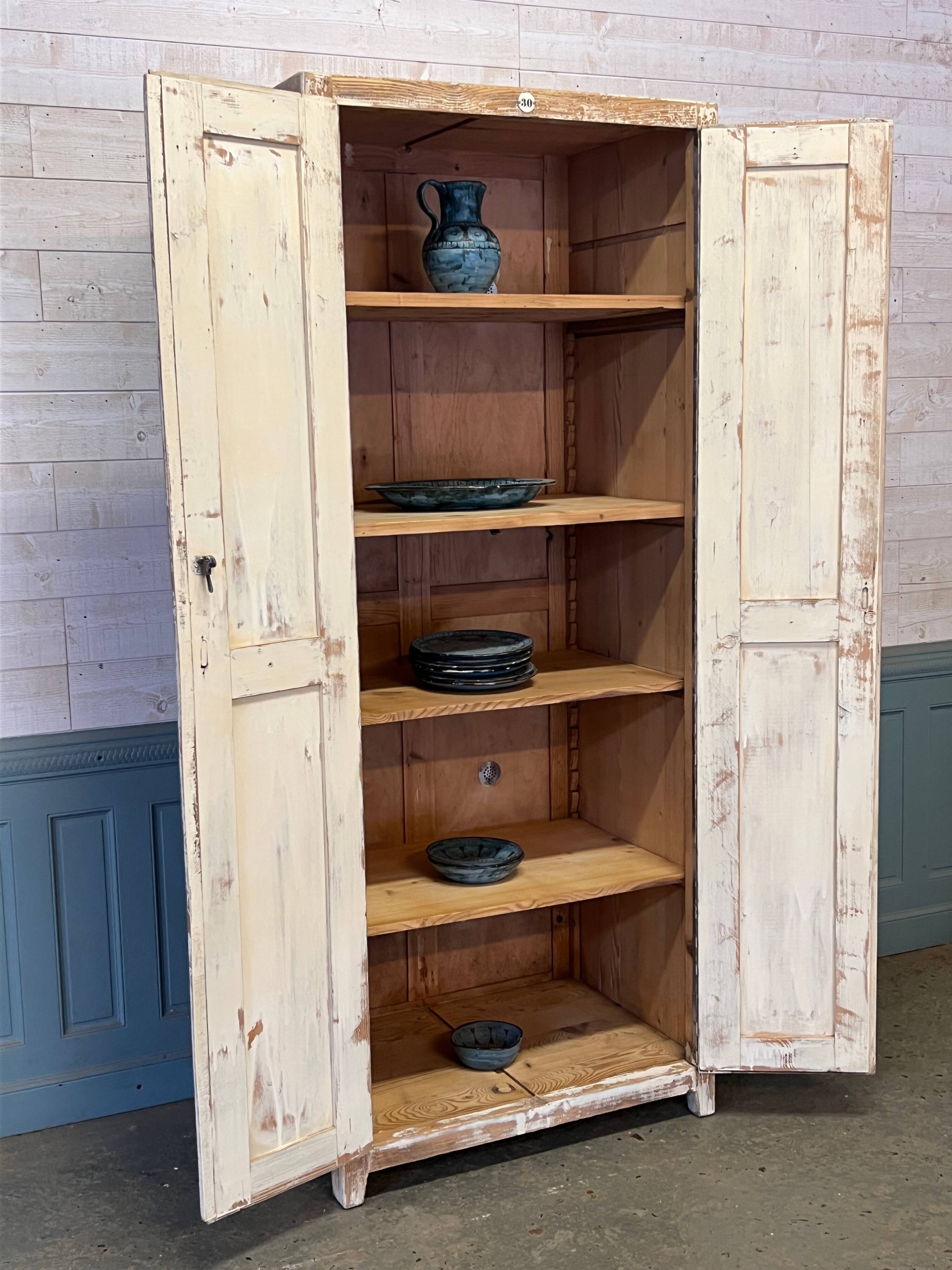 Antique patinated cloakroom
