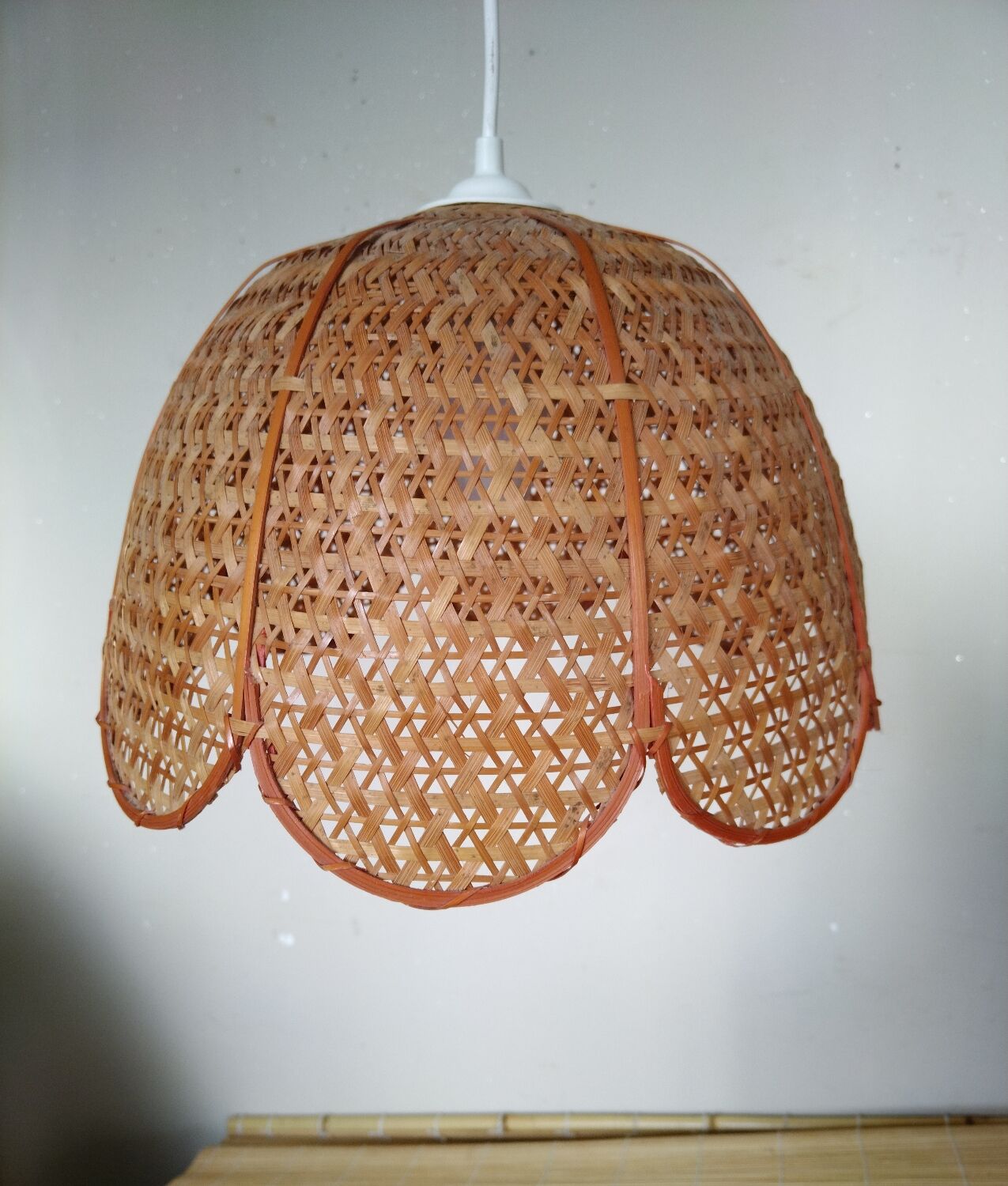 Rattan flower suspension
