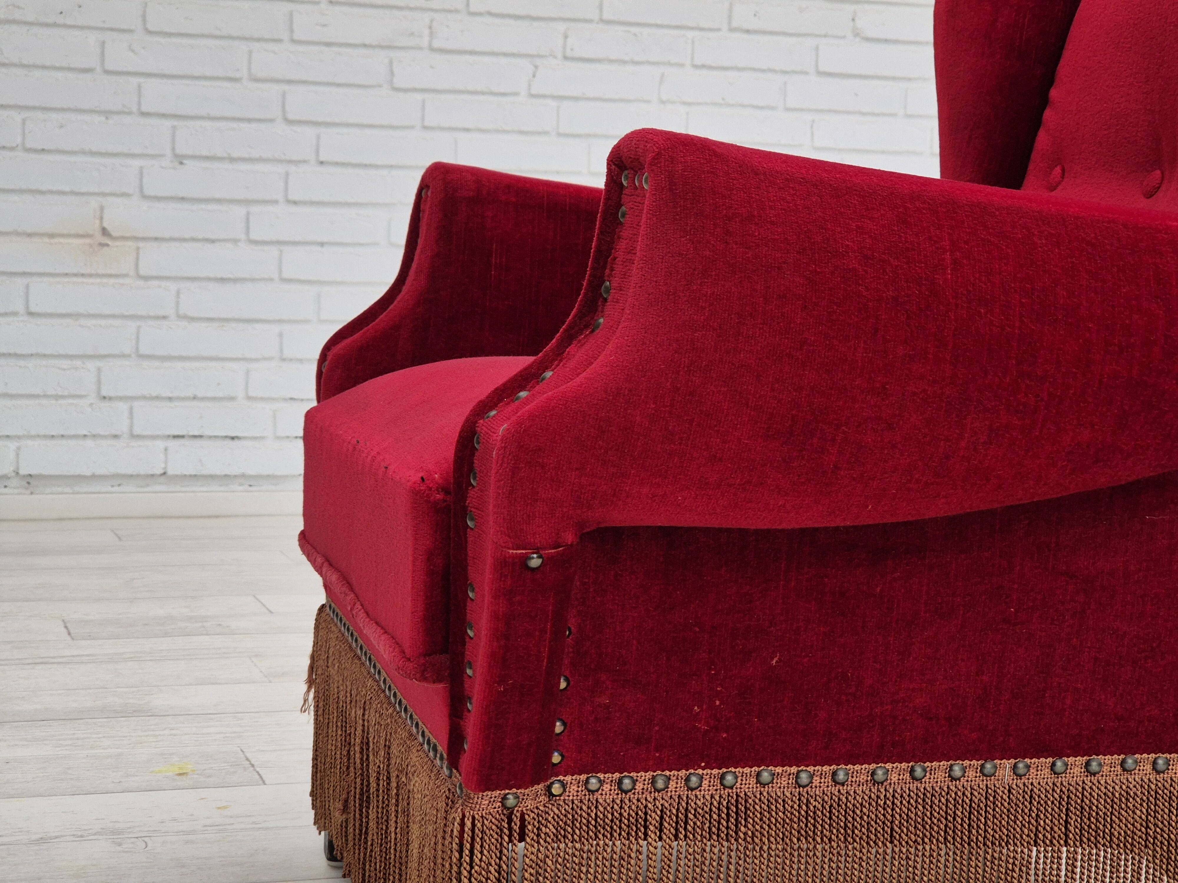 Fauteuil danois, originale, meuble en velours, pieds en bois de chêne