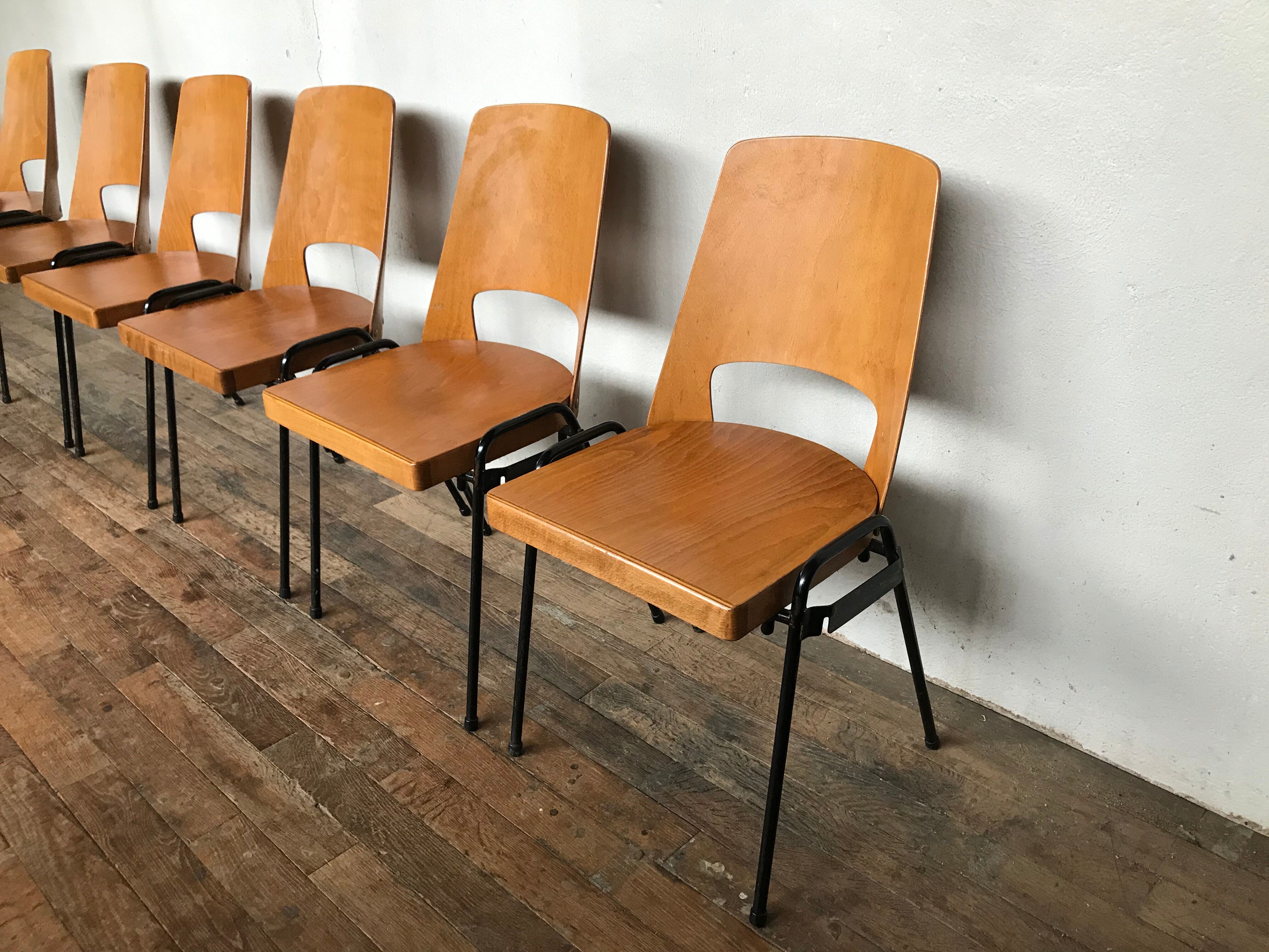 Series of 6 vintage chairs Baumann in beech design year 1950 1960