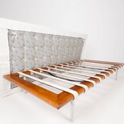 Barcelona daybed by Ludwig Mies van der Rohe fro Knoll, 1980s