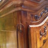 Cherry wood bonnet
