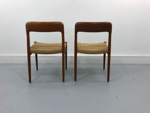 Paire de chaises danoise en teck 56 par Niels Otto Møller pour J. L. Møllers