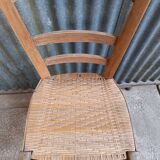 Bar stool - high chair for standing food