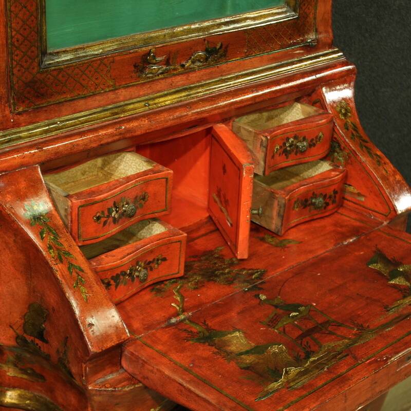 Venetian Lacquered And Gilded Chinoiserie Trumeau From 20th Century