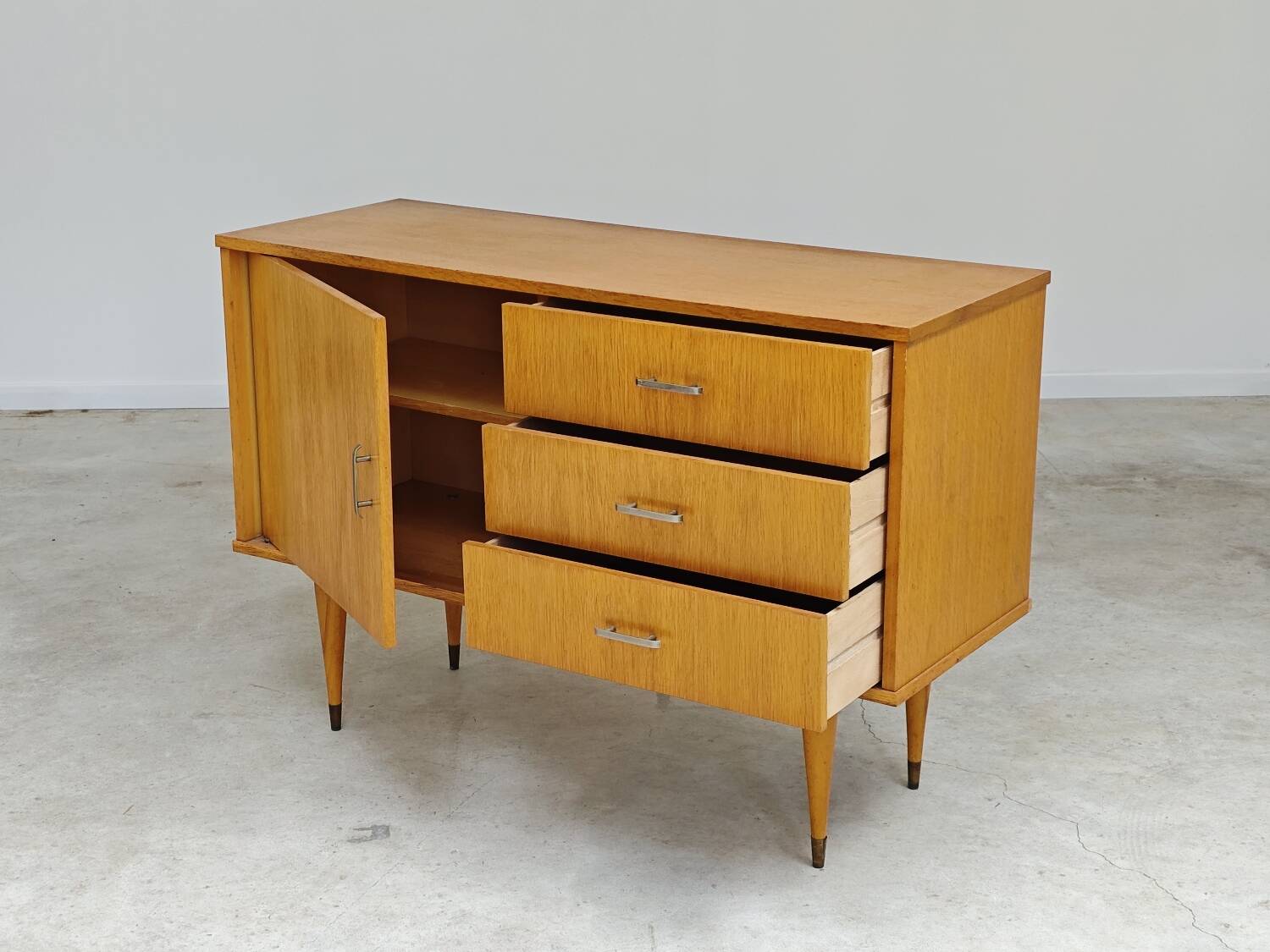 Petit Buffet / Commode style scandinave vintage en bois France 1970